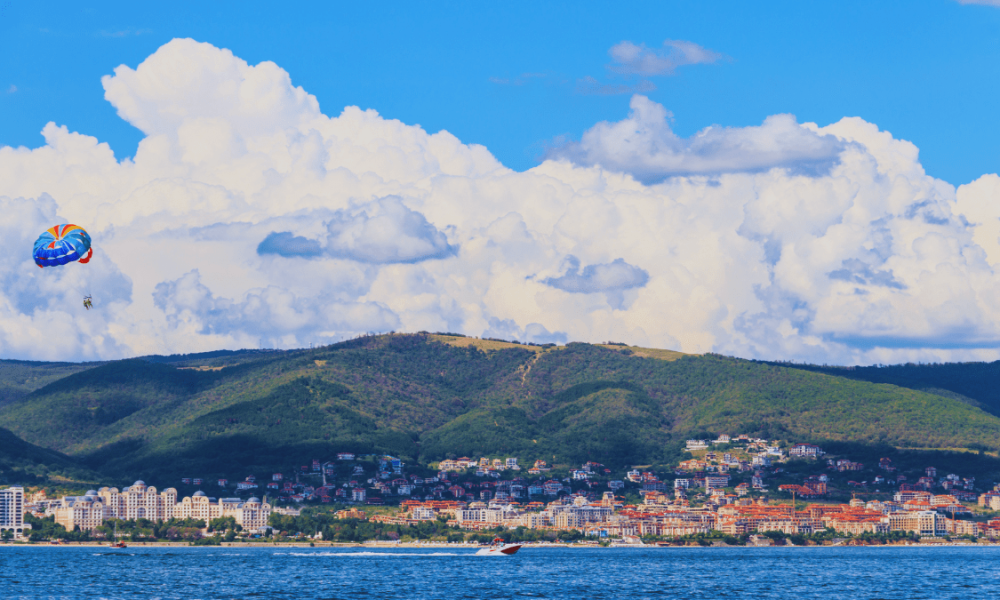 Slunečné pobřeží neboli Sunny Beach v Bulharsku